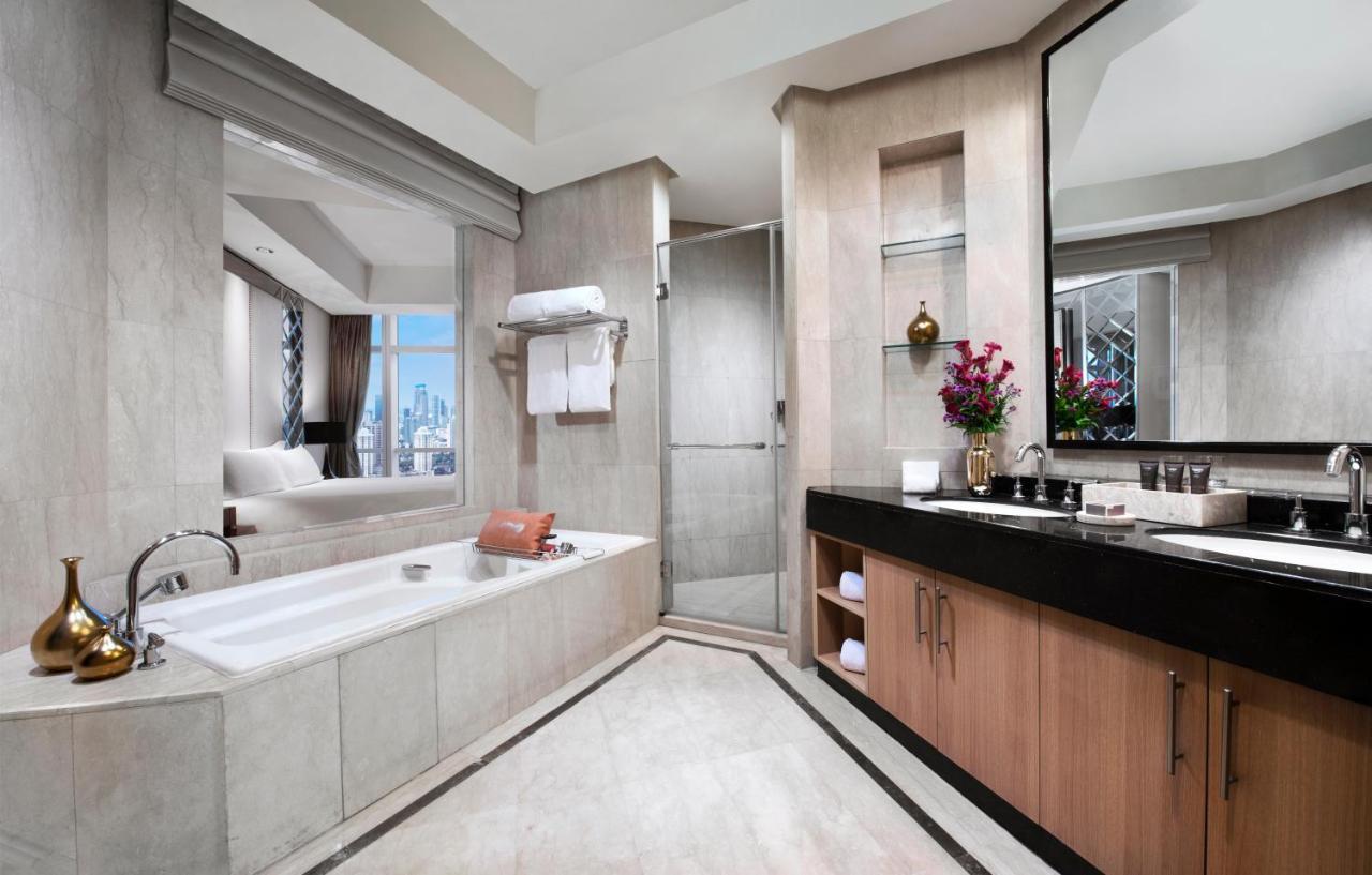 Hotel The Residences Of The Ritz-carlton Pacific Place 5*