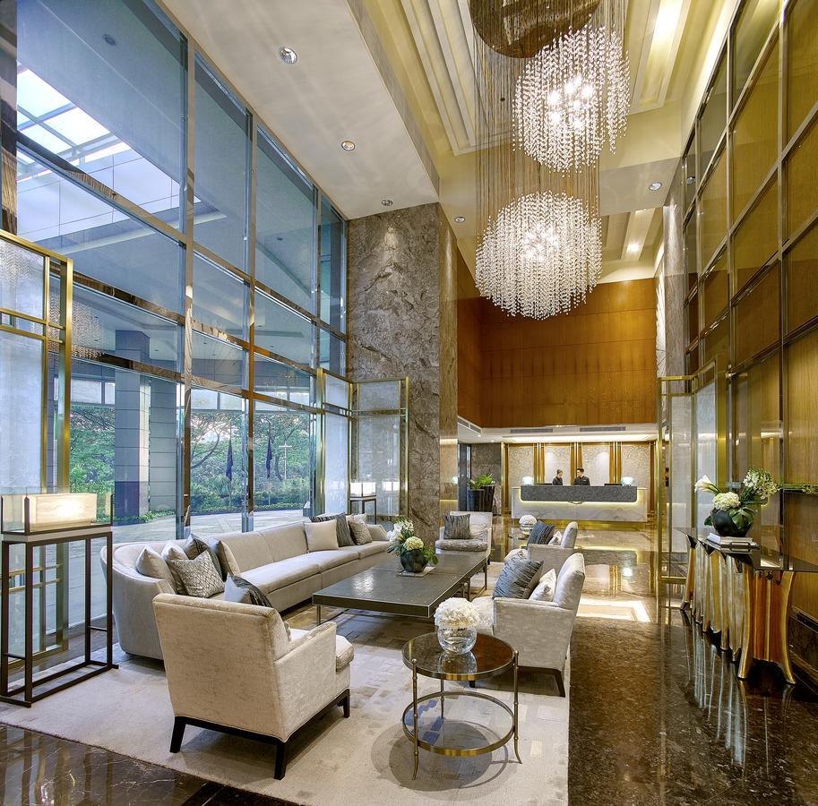 Hotel The Residences Of The Ritz-carlton Pacific Place 5*